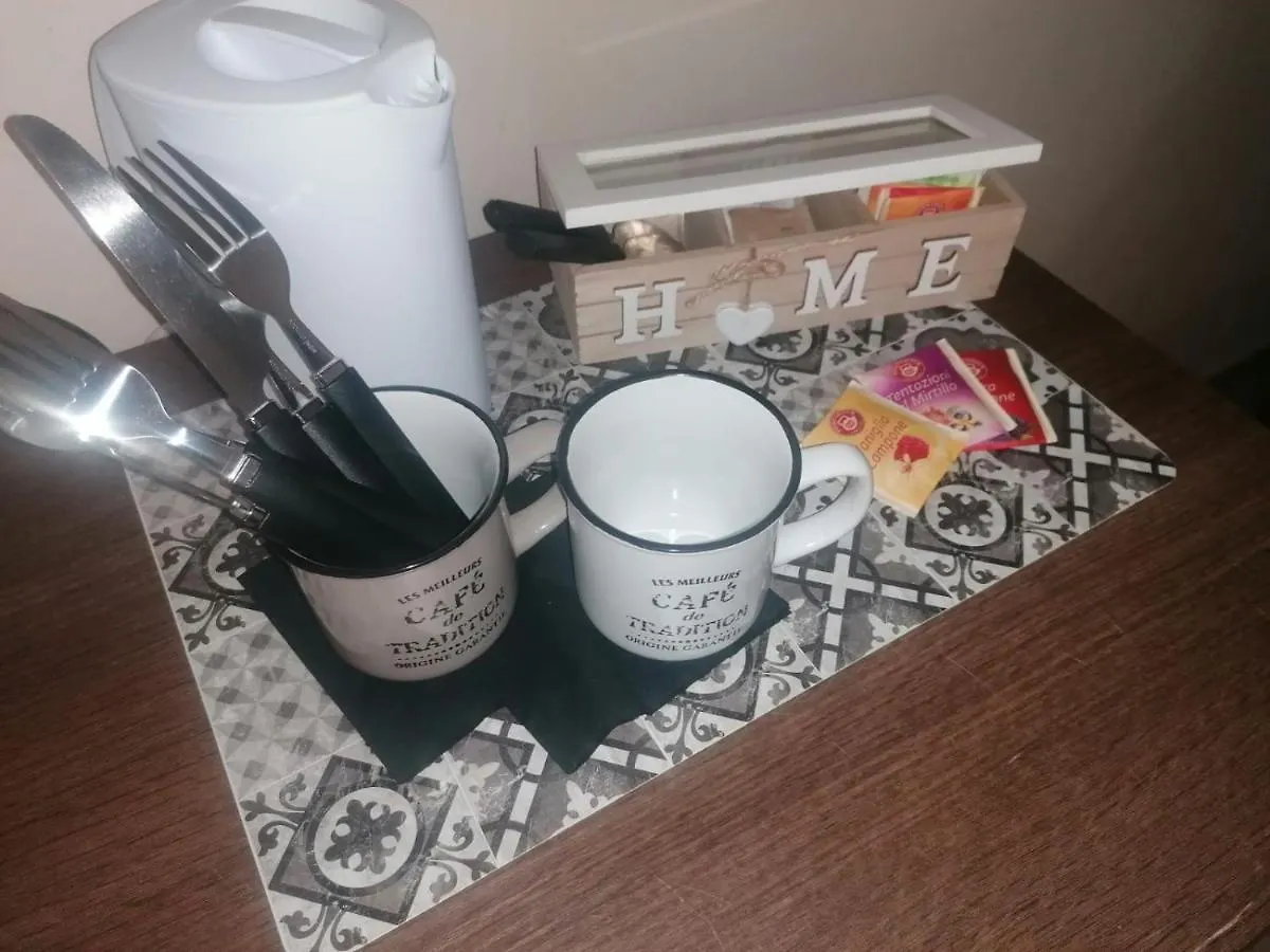 Alloggio Da Virginia Bed & Breakfast Taglio Di Po 3*,  Italy